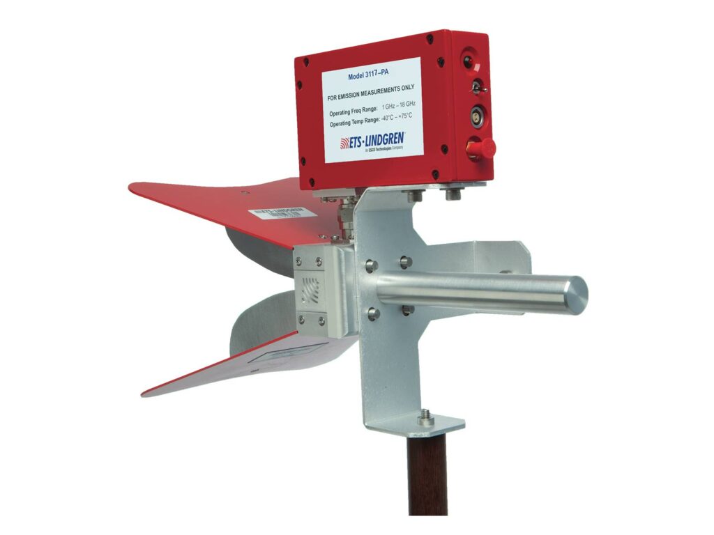 3117-PB Double-Ridged Waveguide Horn with Pre-Amplifier